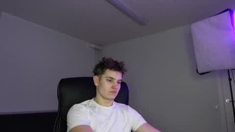 MARK KARSON online show from December 17, 2025, 11:27 am