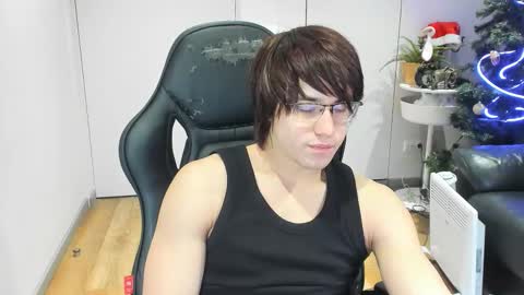 Snapshot of mark_piers chatting on December 17, 2025, 7:14 am mark online show from December 17, 2025, 7:14 am