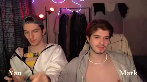 Snapshot of mark_sun chatting on November 8, 2025, 3:45 pm Mark online show from November 8, 2025, 3:45 pm