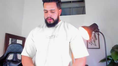 mark_x23 online show from May 24, 2026, 6:07 am