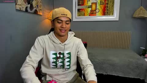 markbowie online show from November 11, 2025, 11:43 am