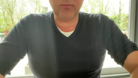 Snapshot of markfalcfalc chatting on April 13, 2026, 9:48 am markfalcfalc online show from April 13, 2026, 9:48 am