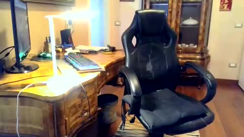 markmarkmark00 online show from March 3, 2025, 5:07 pm