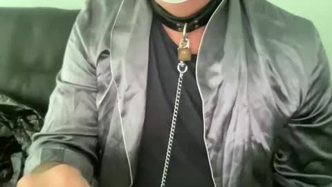 markmodel321 online show from February 9, 2025, 10:00 pm