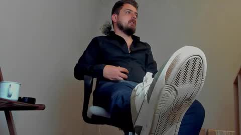 Snapshot of markwaynescr chatting on November 21, 2025, 7:23 pm MARK online show from November 21, 2025, 7:23 pm