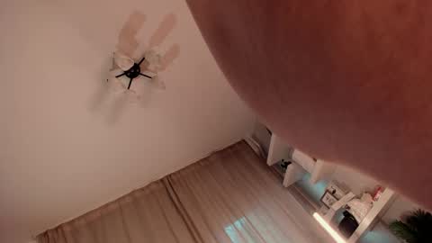 Marla  Alex online show from March 19, 2026, 5:00 am