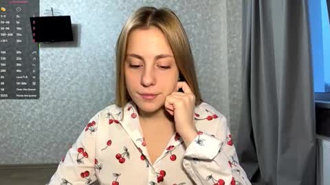 Olivia online show from November 5, 2025, 1:55 pm