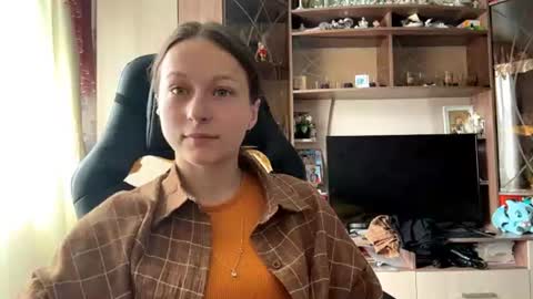 Lena online show from June 16, 2026, 5:21 am