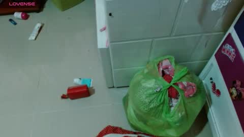 marly_hottest online show from February 27, 2025, 3:48 pm