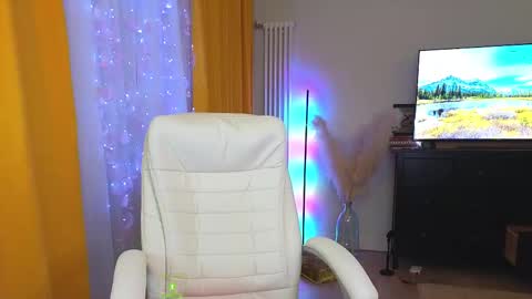 Snapshot of marmeladka777 chatting on February 25, 2025, 10:50 pm Alena online show from February 25, 2025, 10:50 pm