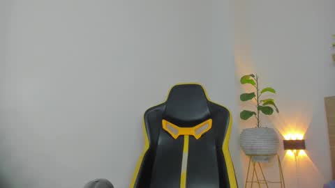 Maly online show from December 5, 2025, 12:03 pm