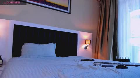 Mari online show from November 6, 2025, 8:04 am