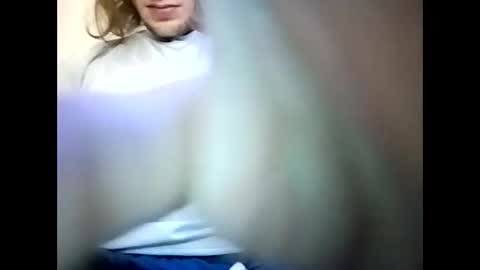 Snapshot of marriedcouple929 chatting on November 5, 2025, 8:25 am marriedcouple929 online show from November 5, 2025, 8:25 am