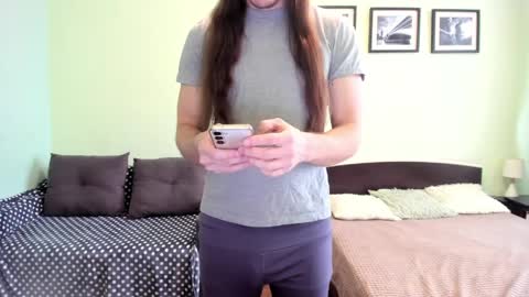 Alan online show from April 16, 2026, 4:57 am