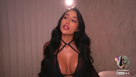 Snapshot of marsabass chatting on March 4, 2025, 8:05 pm     online show from March 4, 2025, 8:05 pm