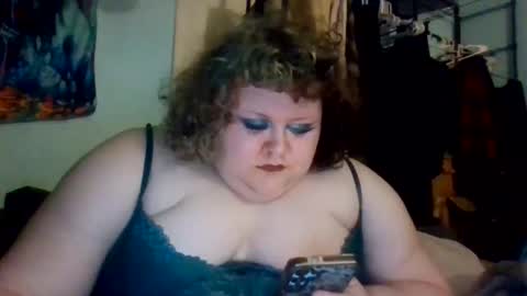 Snapshot of marshallmarx517 chatting on April 23, 2026, 12:34 am marshallmarx517 online show from April 23, 2026, 12:34 am