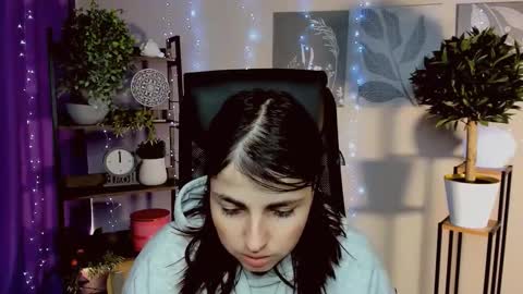 martaedams online show from February 4, 2026, 9:26 am