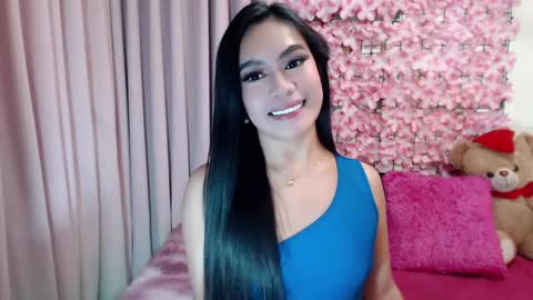 Snapshot of martha_fox chatting on December 27, 2024, 12:34 pm DONT FORGET TO FOLLOW ME AND GIVE ME A THUMBS UP GUYS- martha online show from December 27, 2024, 12:34 pm