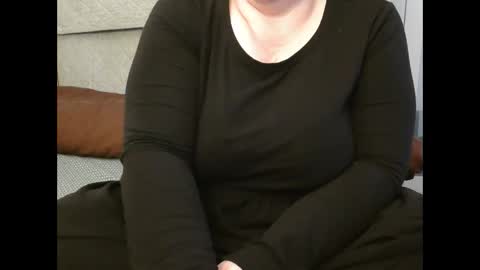 Snapshot of marthabriest chatting on March 3, 2025, 6:48 am Martha online show from March 3, 2025, 6:48 am