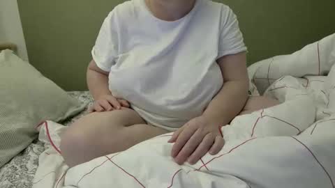 Snapshot of marthabriest chatting on October 23, 2025, 3:17 am Martha online show from October 23, 2025, 3:17 am