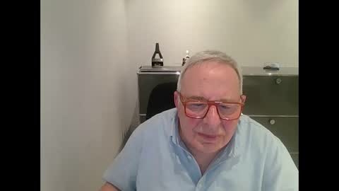 Snapshot of martin_1947 chatting on March 3, 2025, 9:26 pm martin_1947 online show from March 3, 2025, 9:26 pm