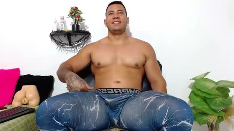 Martin instagrammartinfiit online show from November 9, 2025, 1:26 am