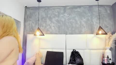 Martina  online show from April 10, 2026, 12:10 pm