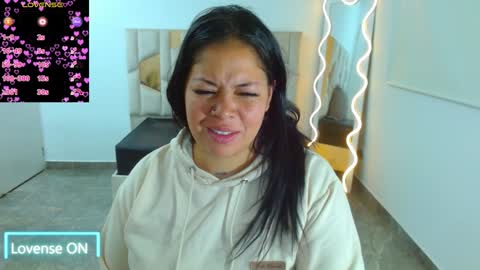 Snapshot of martina_tay chatting on January 13, 2025, 3:23 am Hey im martina online show from January 13, 2025, 3:23 am