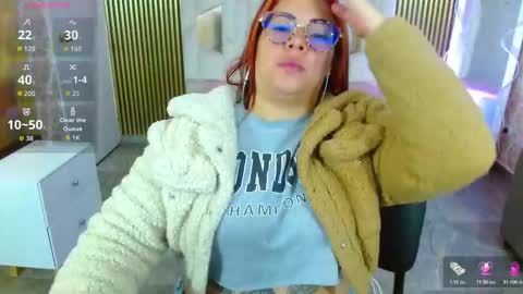 Snapshot of martina_tay chatting on November 18, 2025, 3:23 am Hey im martina online show from November 18, 2025, 3:23 am