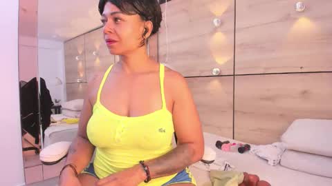 martina touss  online show from October 29, 2025, 11:45 am