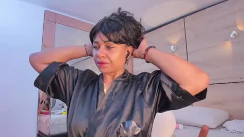 martina touss  online show from November 11, 2025, 12:05 pm