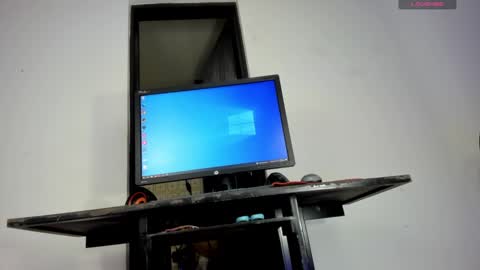 Martina online show from March 10, 2025, 5:43 am