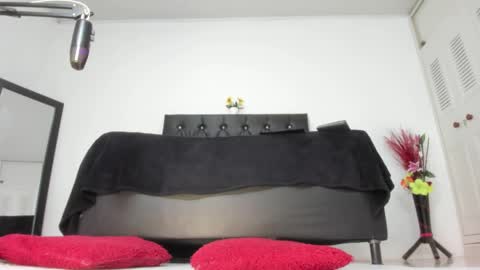 Martina online show from May 15, 2026, 11:56 pm