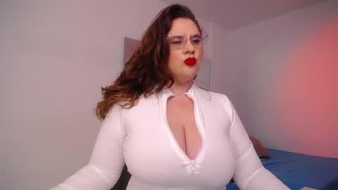 Martina  online show from November 10, 2025, 12:53 am