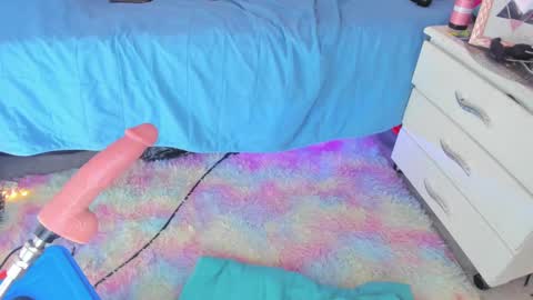 ...  ... online show from December 18, 2024, 7:08 pm