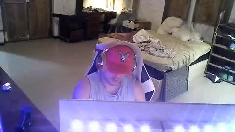 Snapshot of martingillesg chatting on April 1, 2026, 2:45 am martingillesg online show from April 1, 2026, 2:45 am