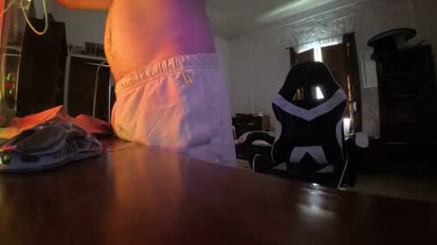 Snapshot of martingillesg chatting on April 3, 2026, 5:55 pm martingillesg online show from April 3, 2026, 5:55 pm