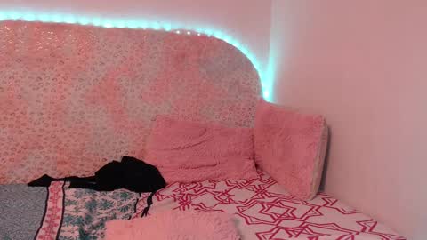 mary_creaamy online show from January 27, 2025, 8:18 am