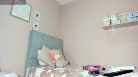 Snapshot of mary_cute9 chatting on November 18, 2025, 11:58 am mary_cute9 online show from November 18, 2025, 11:58 am