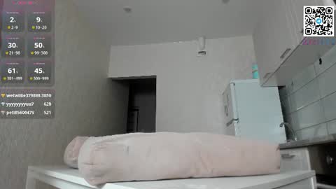 Snapshot of mary_meys chatting on June 19, 2026, 11:41 pm Mary Mey online show from June 19, 2026, 11:41 pm