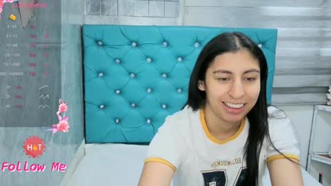  Mary Moon  online show from June 2, 2026, 11:34 am