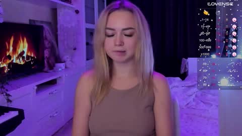 Snapshot of mary_romance chatting on October 11, 2025, 8:29 pm Mary online show from October 11, 2025, 8:29 pm