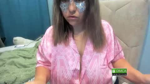 mary_touch online show from November 2, 2025, 1:13 pm