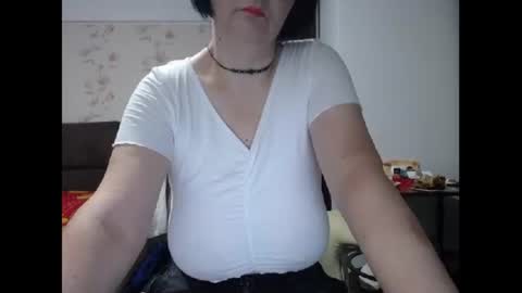 Mary online show from October 9, 2025, 2:53 am