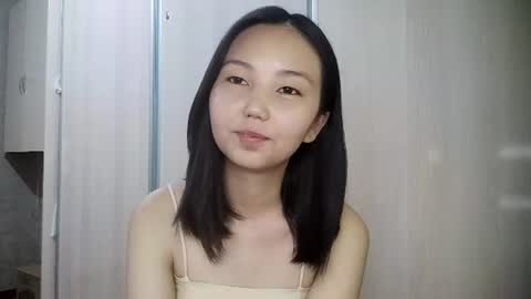 Snapshot of marybellegalaviz chatting on June 26, 2026, 12:09 pm Lily online show from June 26, 2026, 12:09 pm