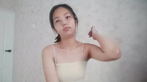 Snapshot of marybellegalaviz chatting on July 31, 2026, 12:04 pm Lily online show from July 31, 2026, 12:04 pm