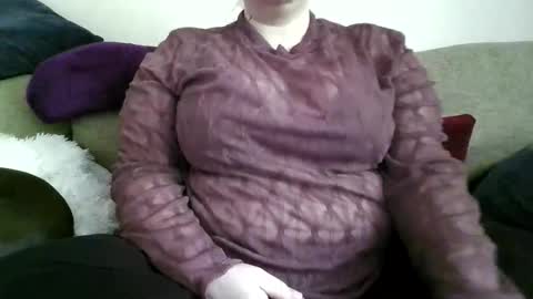 Snapshot of marybeth17 chatting on May 27, 2026, 2:14 pm Masked Mary online show from May 27, 2026, 2:14 pm