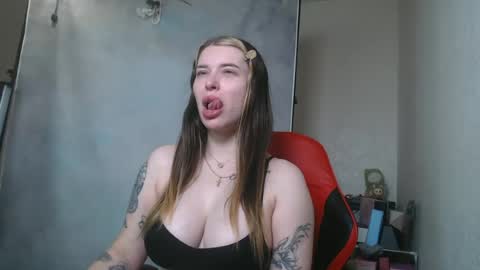 maryh0tlove online show from June 18, 2026, 9:58 am
