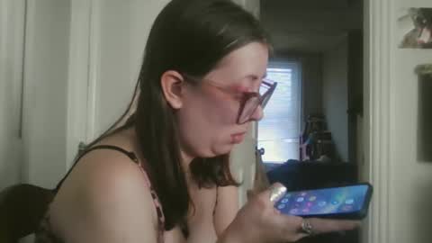 Snapshot of maryjaneflowers chatting on December 12, 2024, 1:06 pm maryjaneflowers online show from December 12, 2024, 1:06 pm