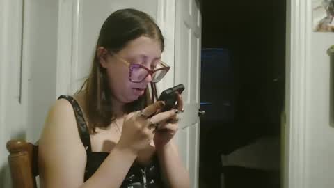 Snapshot of maryjaneflowers chatting on December 20, 2024, 12:05 pm maryjaneflowers online show from December 20, 2024, 12:05 pm